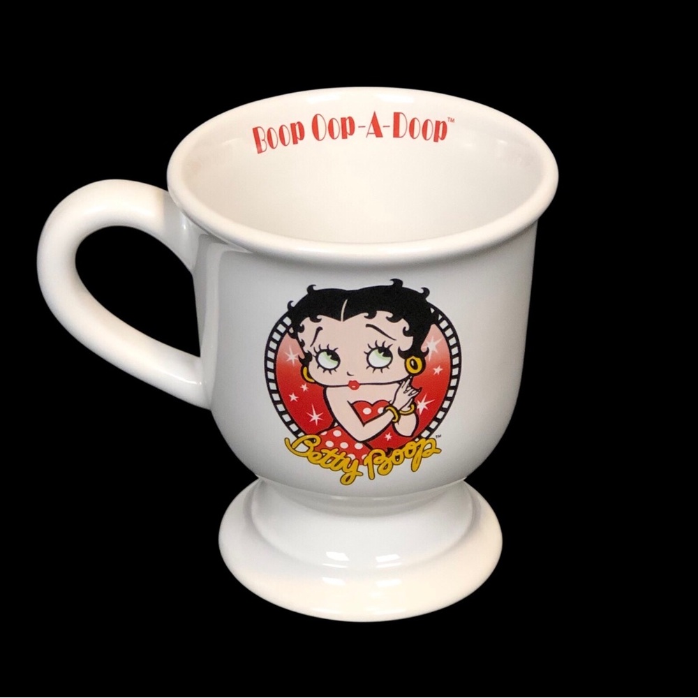 Large Betty Boop Curvy Coffee Mug – White with Interior Quote